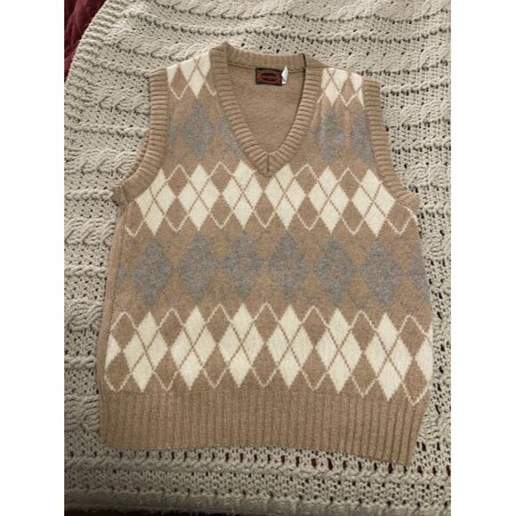 Vintage Royal Knight‎ Argyle Knit Sweater Vest M Wool & Acrylic Beige - Picture 2 of 12